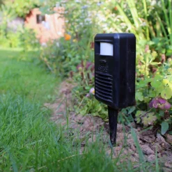 Rentokil Pestfree Cat And Fox Deterrent -10m Range -Elise Bloom 12804027 7594895359049130