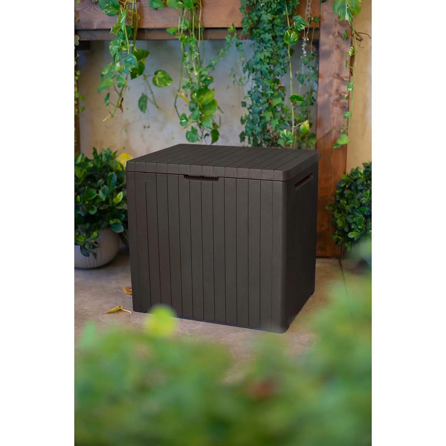 Keter City Outdoor Garden Storage Box 113L - Brown 5 Keter City Outdoor Garden Storage Box 113L - Brown - Image 3