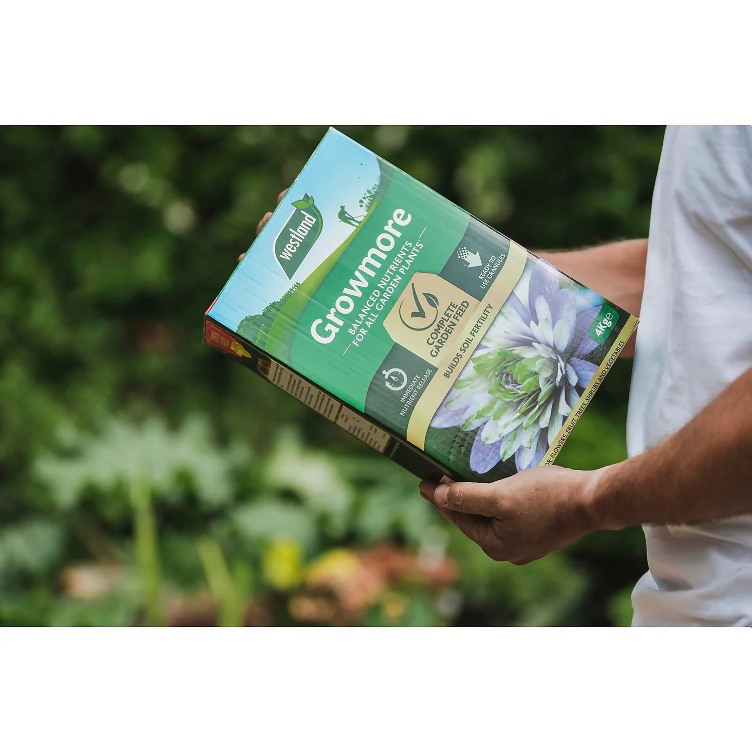 Westland Growmore Balanced Garden Fertiliser For All Plants - 4kg 5 Westland Growmore Balanced Garden Fertiliser For All Plants - 4kg - Image 3