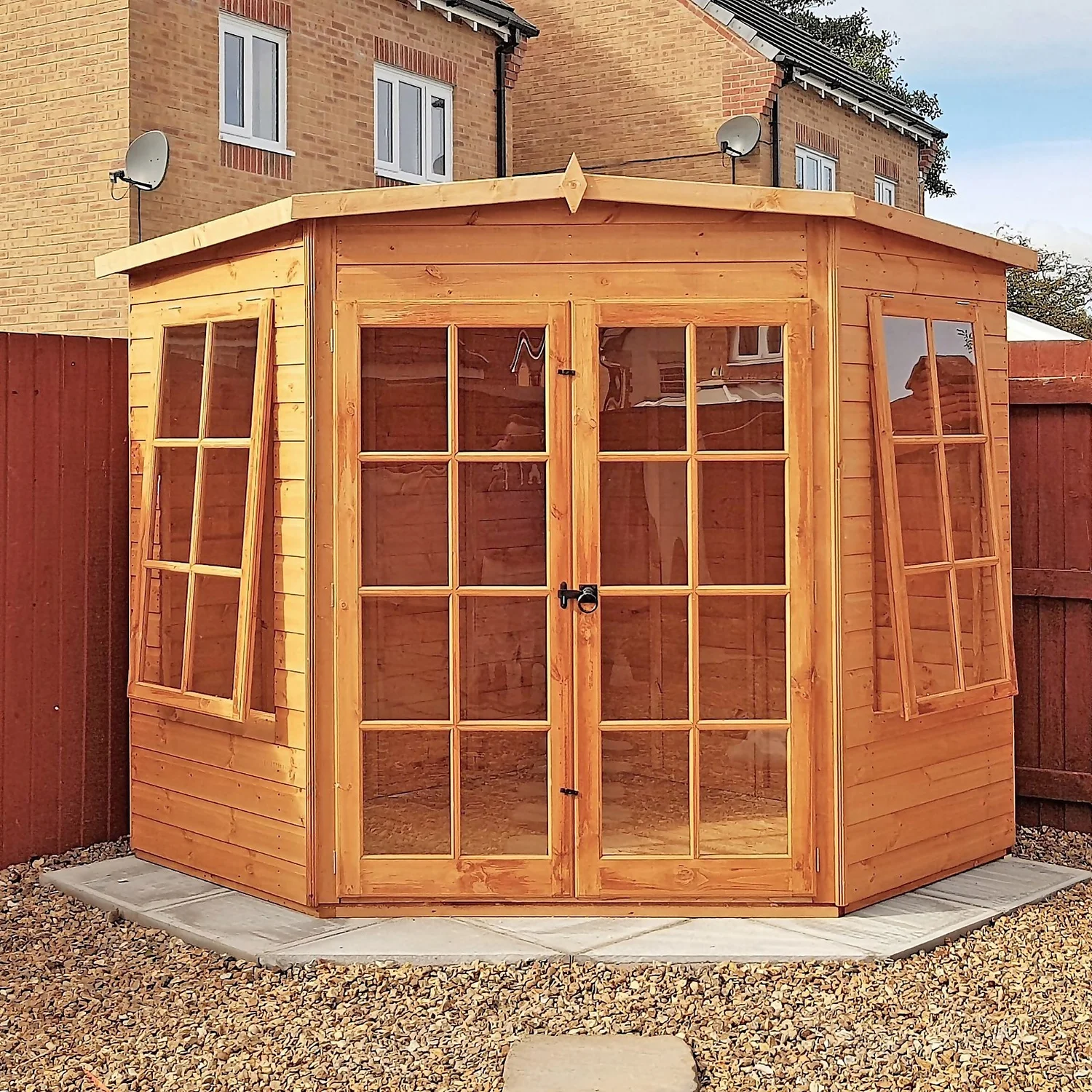 Shire Hampton Summerhouse - 7 X 7ft 3 Shire Hampton Summerhouse - 7 X 7ft