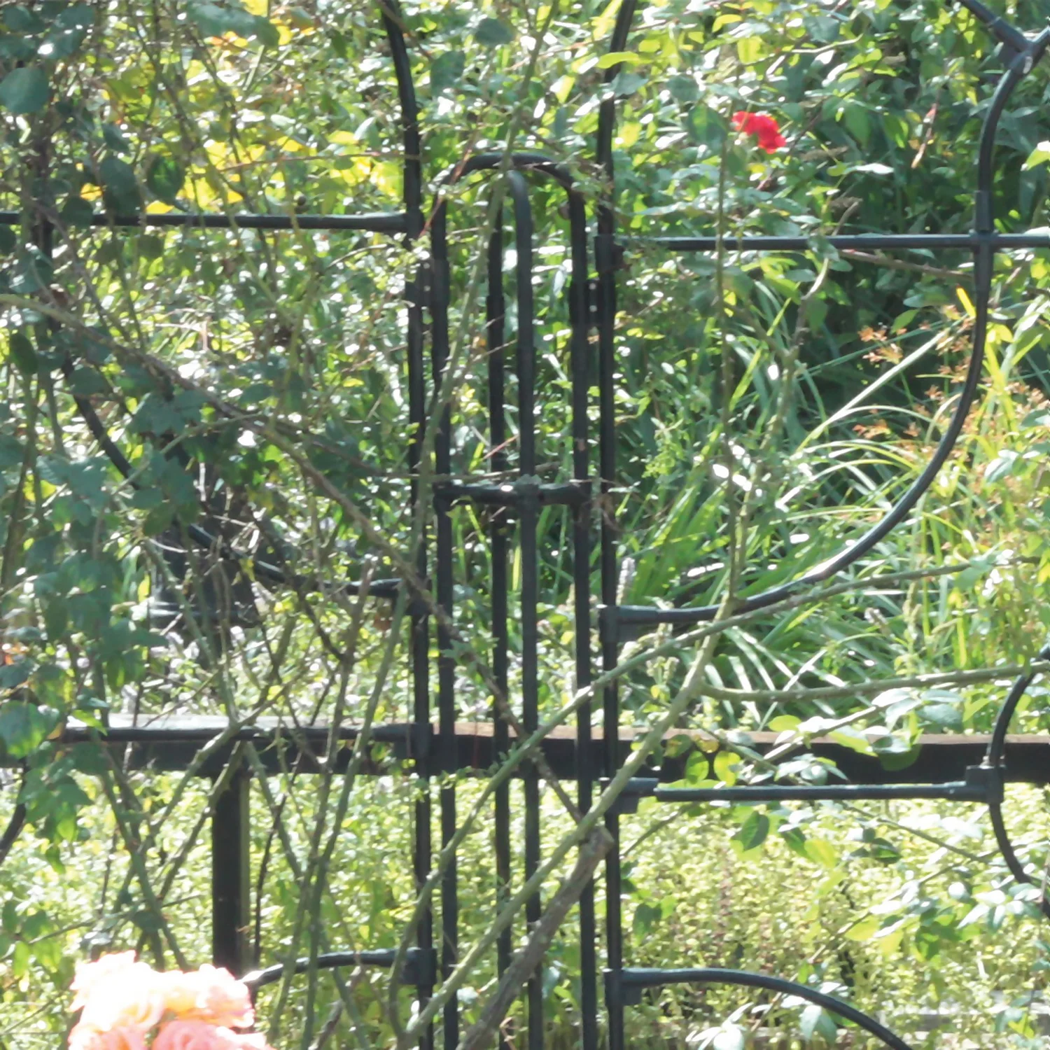 Agriframes Garden Screen Mounting Pillar 1.5m - Black 4 Agriframes Garden Screen Mounting Pillar 1.5m - Black - Image 2