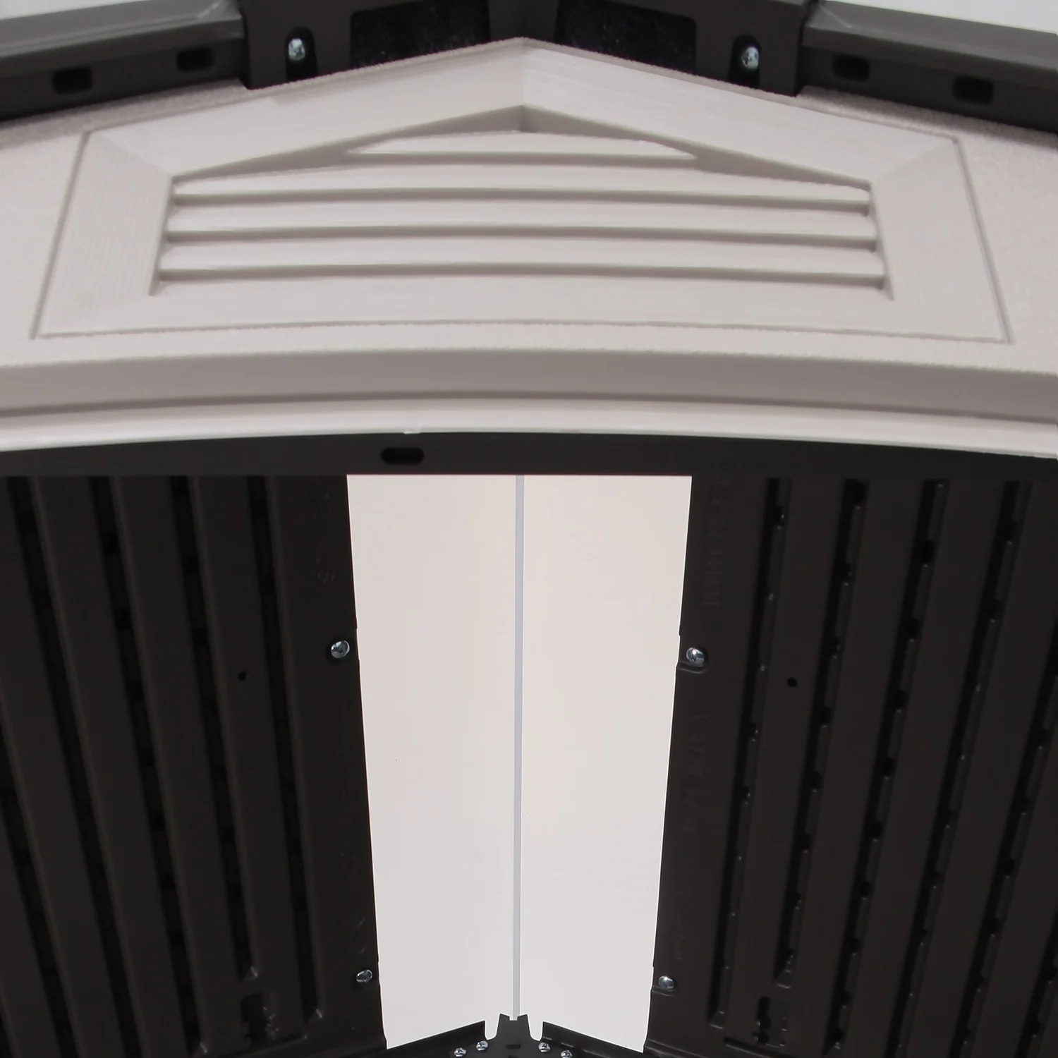 Lifetime Plastic Outdoor Storage Shed - 7x7ft 9 Lifetime Plastic Outdoor Storage Shed - 7x7ft - Image 7