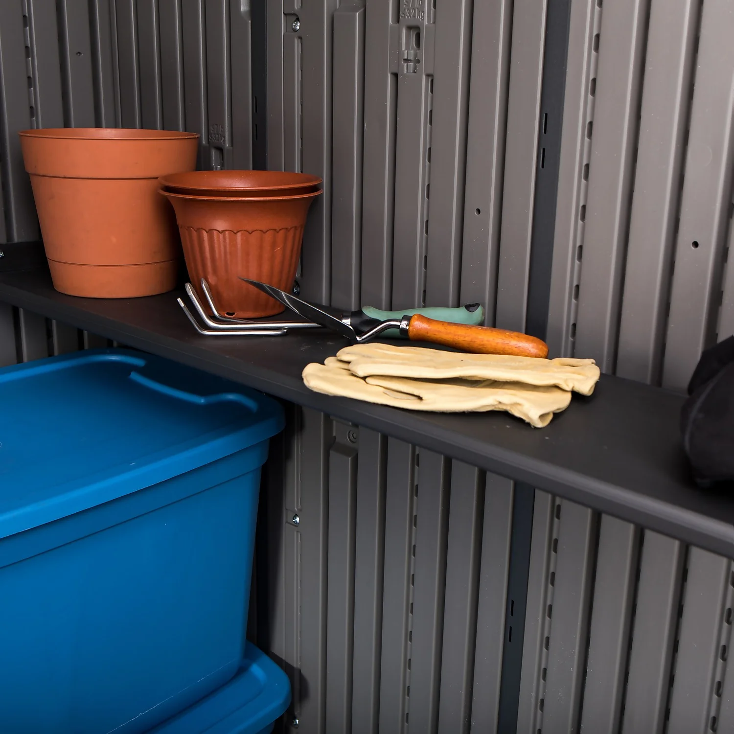 Lifetime Plastic Outdoor Storage Shed - 8x10ft 8 Lifetime Plastic Outdoor Storage Shed - 8x10ft - Image 6