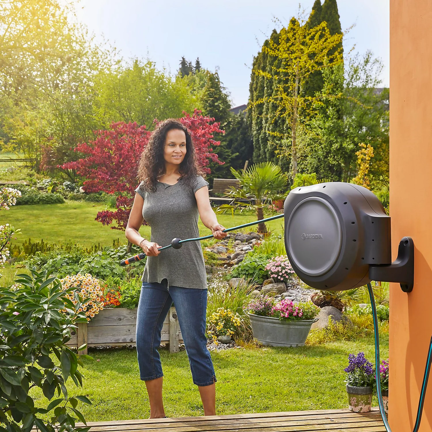 Gardena Retractable Hose Reel Automatic 30 M 4 Gardena Retractable Hose Reel Automatic 30 M - Image 2